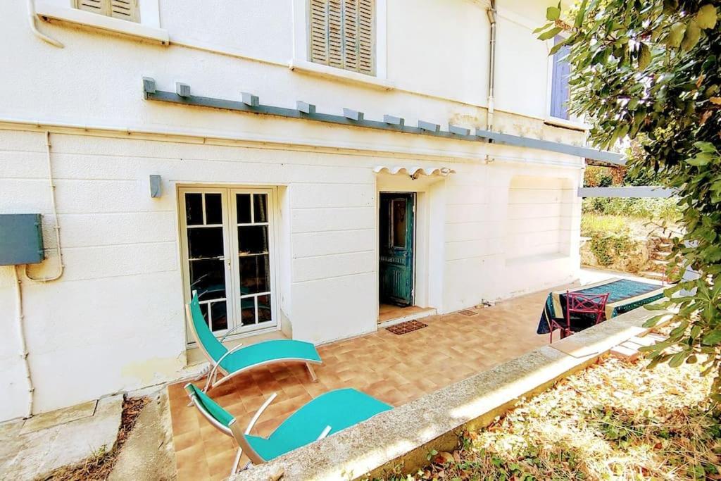 Maison de charme à 200 bord de mer, terrasse, jardin- Lesclesdenicole Le Pradet Esterno foto